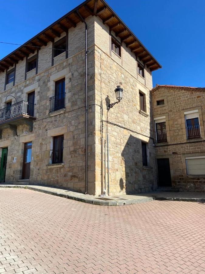 Apartamentos Rurales La Plaza 2 Дуруэло-де-ла-Сьерра Экстерьер фото