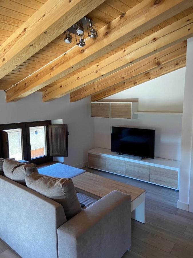 Apartamentos Rurales La Plaza 2 Дуруэло-де-ла-Сьерра Экстерьер фото