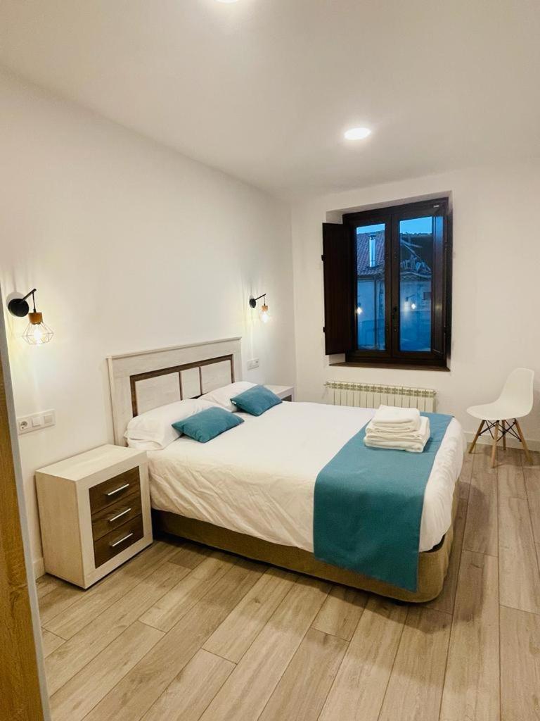 Apartamentos Rurales La Plaza 2 Дуруэло-де-ла-Сьерра Экстерьер фото